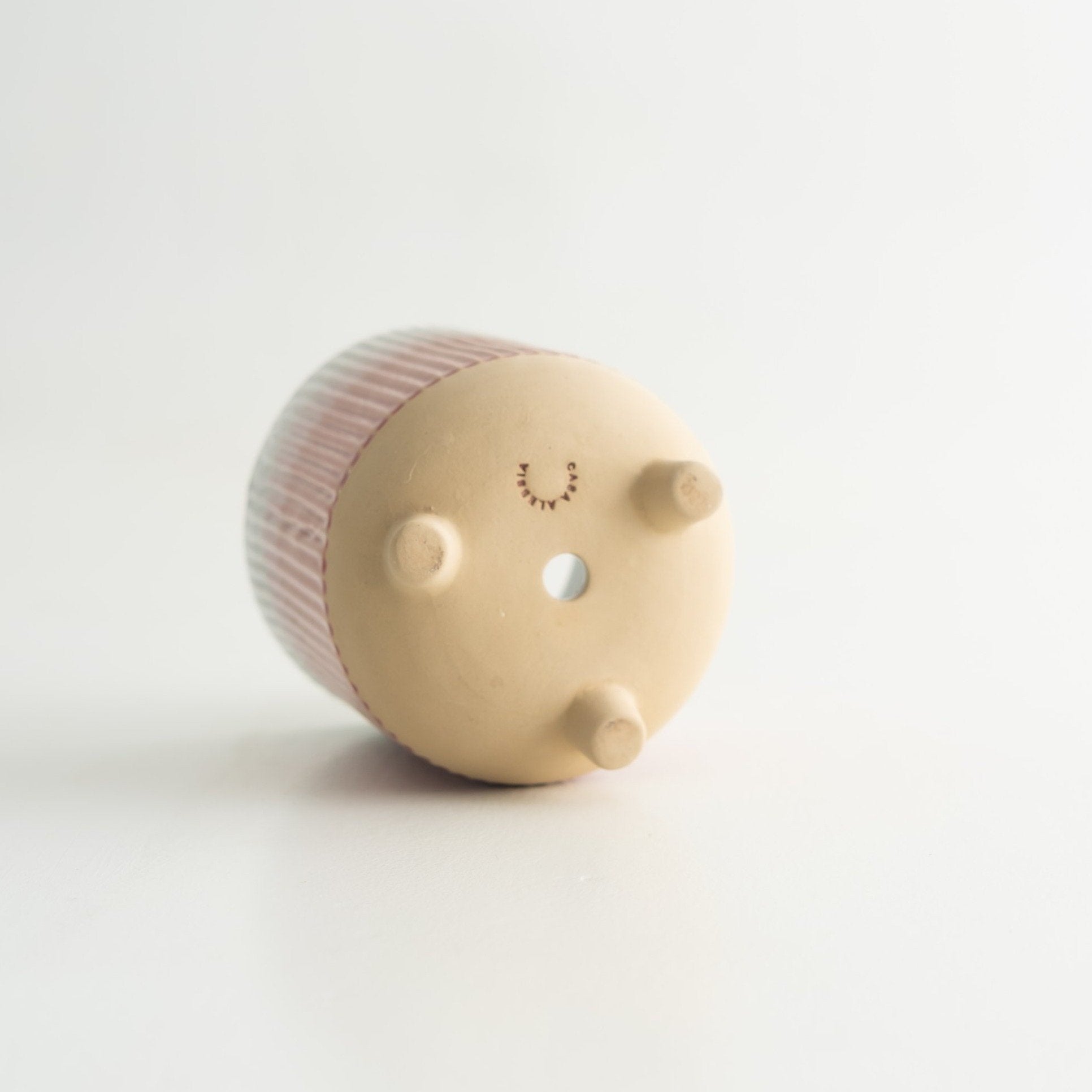 ceramic planter with foot ribbed with drainage hole