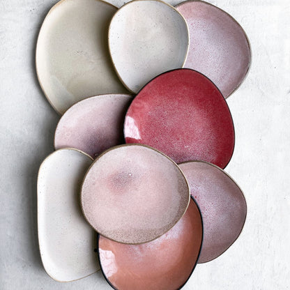 Hana Karim Medium Plate in Flamingo